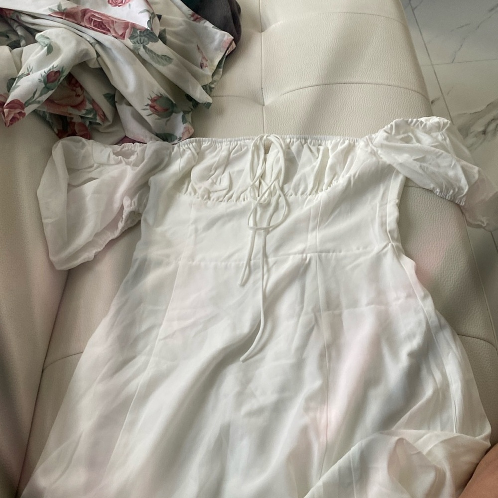 Nwt long puffy sleeve dress